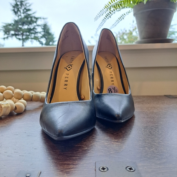 Katy Perry the Suzie black + Gold size 8.5 - Picture 5 of 6